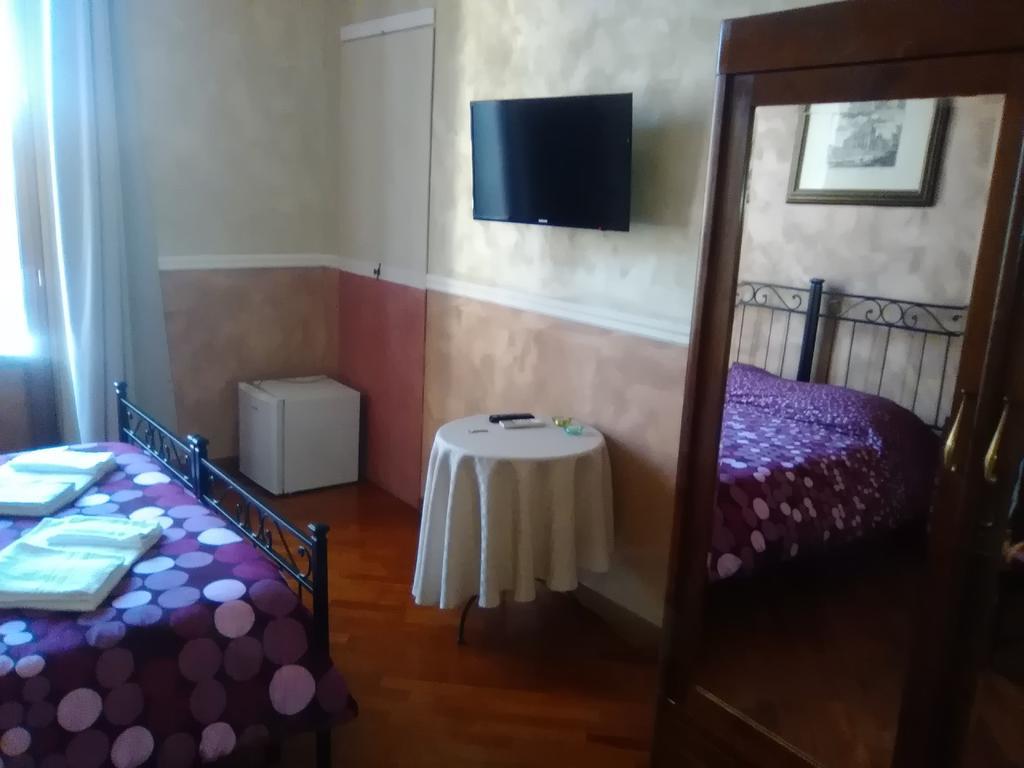 B&B Giovine Italia Rome Buitenkant foto